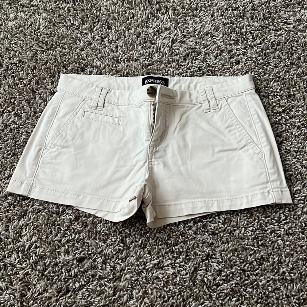 NWOT Express Low-Rise Shortie (00) Khaki (2 available)